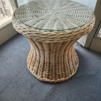 4 Piece Real Wicker Patio Set with Cushions Glass top on Round Table