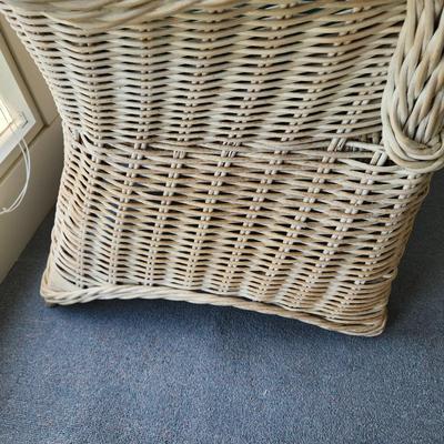 4 Piece Real Wicker Patio Set with Cushions Glass top on Round Table