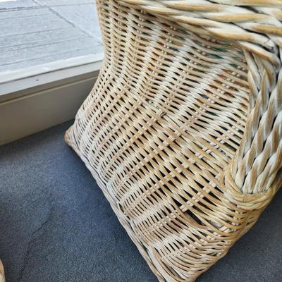 4 Piece Real Wicker Patio Set with Cushions Glass top on Round Table