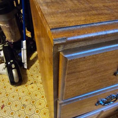 Small 3-Drawer Cabinet w/Hutch Top  (L-JS)