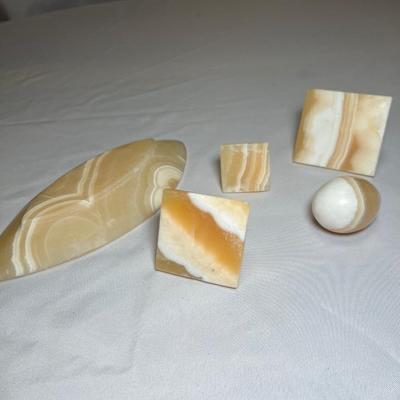 Stone Figurines/Paperweights (DR-RG)