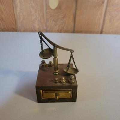 Assortment of Lighters (O-DW)