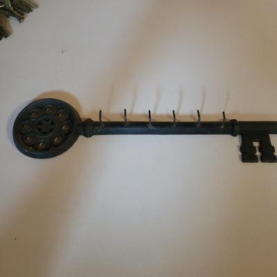 Assortment of Keys and Key Hangers (O-DW)