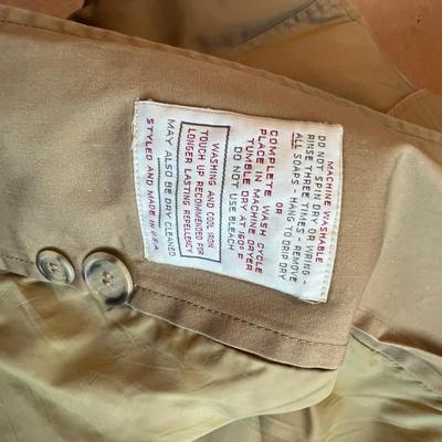 Pure Wool Coats, Ladies Sz 12 & Menâ€™s L & Raincoat (M-RG)