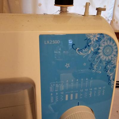 Brother LX2500 Sewing Machine + Case  (L-JS)
