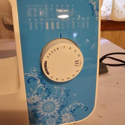 Brother LX2500 Sewing Machine + Case  (L-JS)