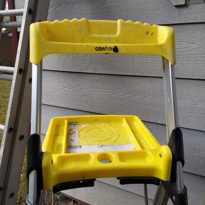 Two Aluminum Ladders (OB4-BBL)