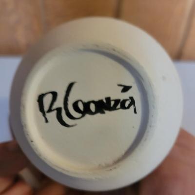 Southwest Sand Art by B. Mitchell, Books and More (O-DW)