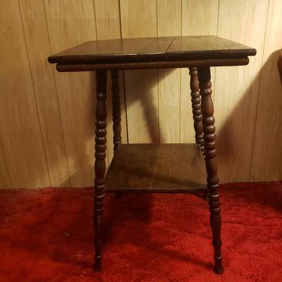 Antique English Walnut Table and Bow Back Windsor Chair (M-KD)