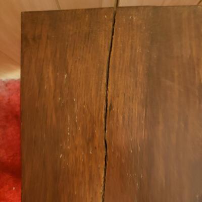 Antique English Walnut Table and Bow Back Windsor Chair (M-KD)