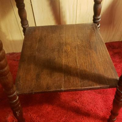 Antique English Walnut Table and Bow Back Windsor Chair (M-KD)