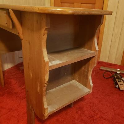 Unique Wooden Desk, Junique Lamp and Dresser Top Mirror (M-KD)