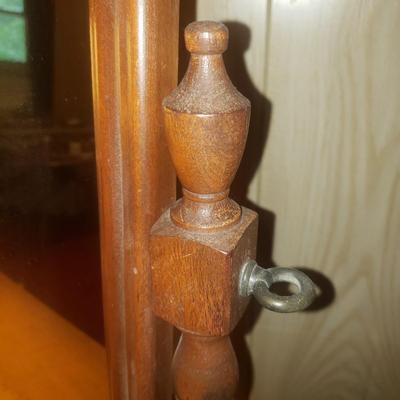 Unique Wooden Desk, Junique Lamp and Dresser Top Mirror (M-KD)