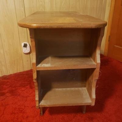 Unique Wooden Desk, Junique Lamp and Dresser Top Mirror (M-KD)