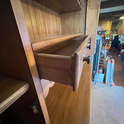 Two Piece China Cabinet (DR-MG)