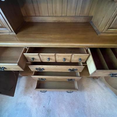 Two Piece China Cabinet (DR-MG)