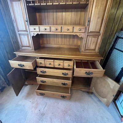 Two Piece China Cabinet (DR-MG)