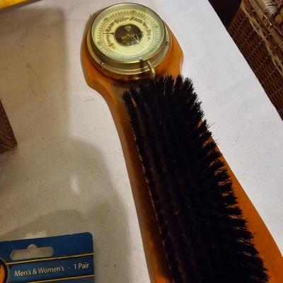 Shoe Polishers & Shoe Care Items  (L-JS)