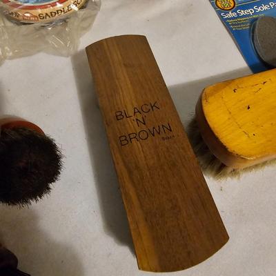 Shoe Polishers & Shoe Care Items  (L-JS)