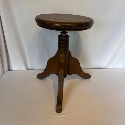 Pair of Vintage Wooden Stools (DR-MG)