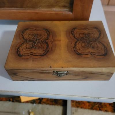 Four Wooden Boxes (O-DW)
