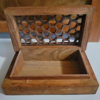 Four Wooden Boxes (O-DW)