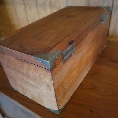 Four Wooden Boxes (O-DW)
