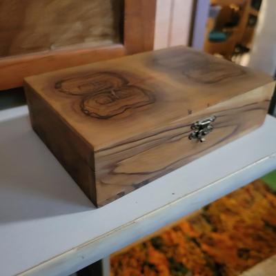 Four Wooden Boxes (O-DW)