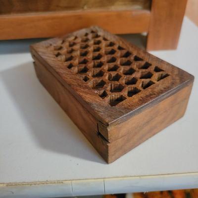 Four Wooden Boxes (O-DW)