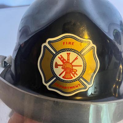 Cairns & Brother Fire Department Helmet (DR-MG)