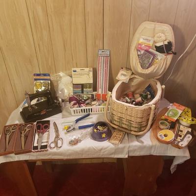 Junior Miss Hand Crank Sewing Machine, Fuller/Gingher/Antelope Scissors and More (M-KD)