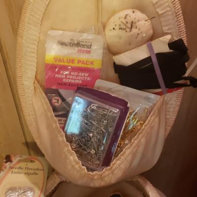 Junior Miss Hand Crank Sewing Machine, Fuller/Gingher/Antelope Scissors and More (M-KD)