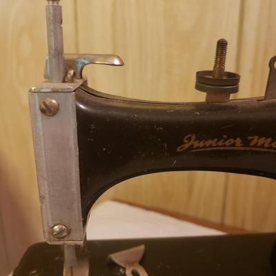 Junior Miss Hand Crank Sewing Machine, Fuller/Gingher/Antelope Scissors and More (M-KD)
