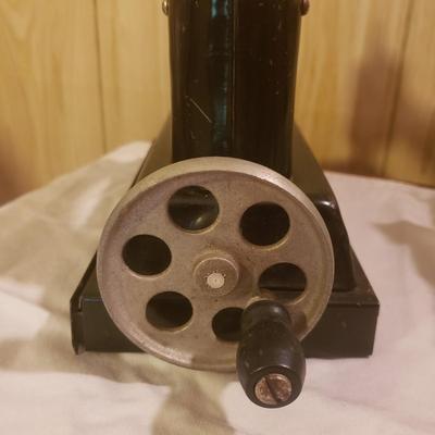 Junior Miss Hand Crank Sewing Machine, Fuller/Gingher/Antelope Scissors and More (M-KD)