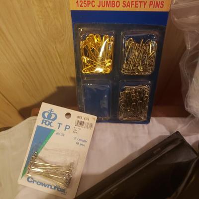 Junior Miss Hand Crank Sewing Machine, Fuller/Gingher/Antelope Scissors and More (M-KD)