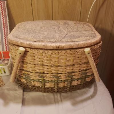 Junior Miss Hand Crank Sewing Machine, Fuller/Gingher/Antelope Scissors and More (M-KD)