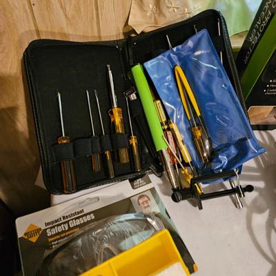 Household Gadgets & More  (L-JS)