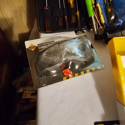 Household Gadgets & More  (L-JS)