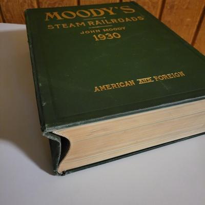 Moody's Railroad and Industrial Investment Books (O-DW)