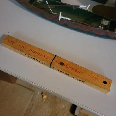 Outdoor Sports Decor and Books (O-DW)