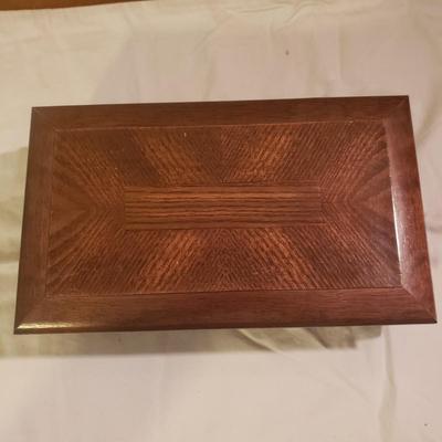Tizo Striped Jewelry Box, Eureka MFG Co Jewelry Box and More (M-KD)