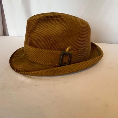 Hats & Gloves (DR-MG)