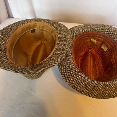 Hats & Gloves (DR-MG)