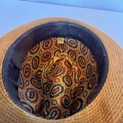 Hats & Gloves (DR-MG)