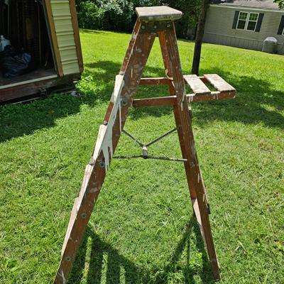 Vintage Wood Ladders For Decor Only (OB1-JS)