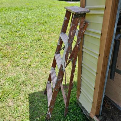 Vintage Wood Ladders For Decor Only (OB1-JS)