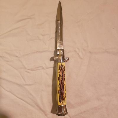 Miscellaneous Ornate Tools and Fashion  (M-KD)