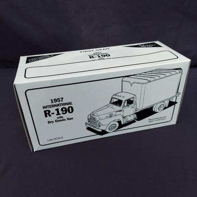 Diecast Classic Trucks (OB4-BBL)