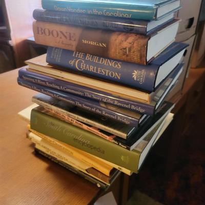 Books on the Carolinas (O-DW)