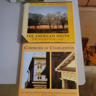 Books on the Carolinas (O-DW)